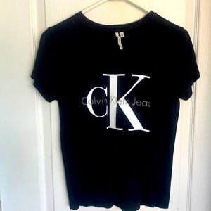 Calvin Klein t shirt